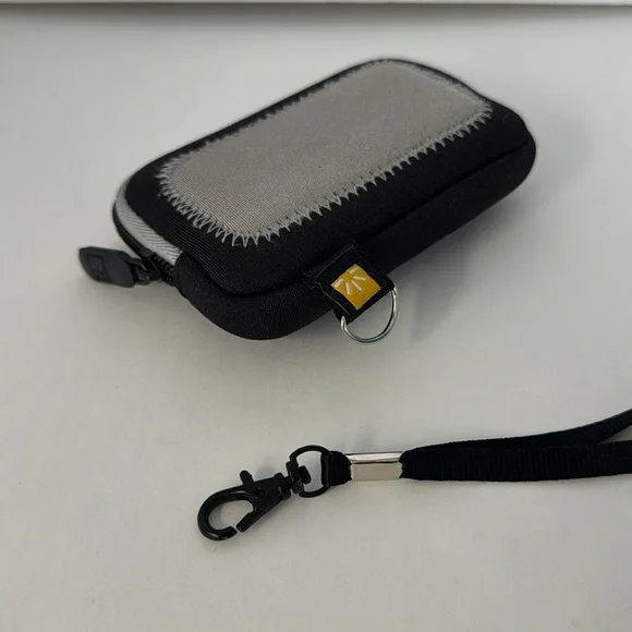 Camera case - Picture 2 of 7